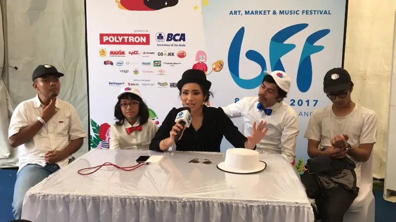 Andin Komalla di panggung Blibli Fun Festival (BFF) 2017 di Ancol, Jakarta Utara. (Liputan6.com / Rizky Aditya Saputra)