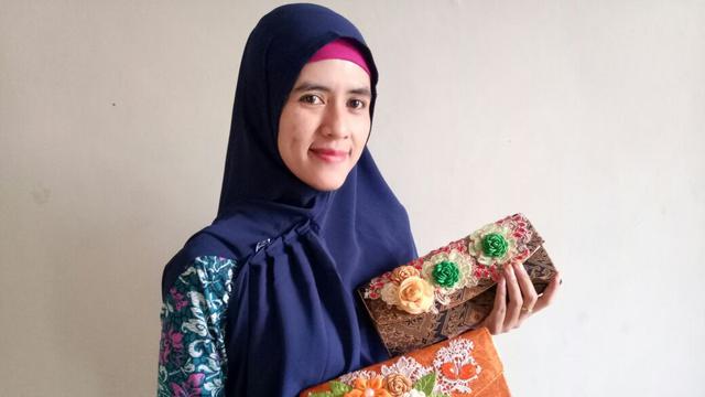 Belajar dari Medsos Kerajinan  Perca  Wanita Ponorogo Laku 