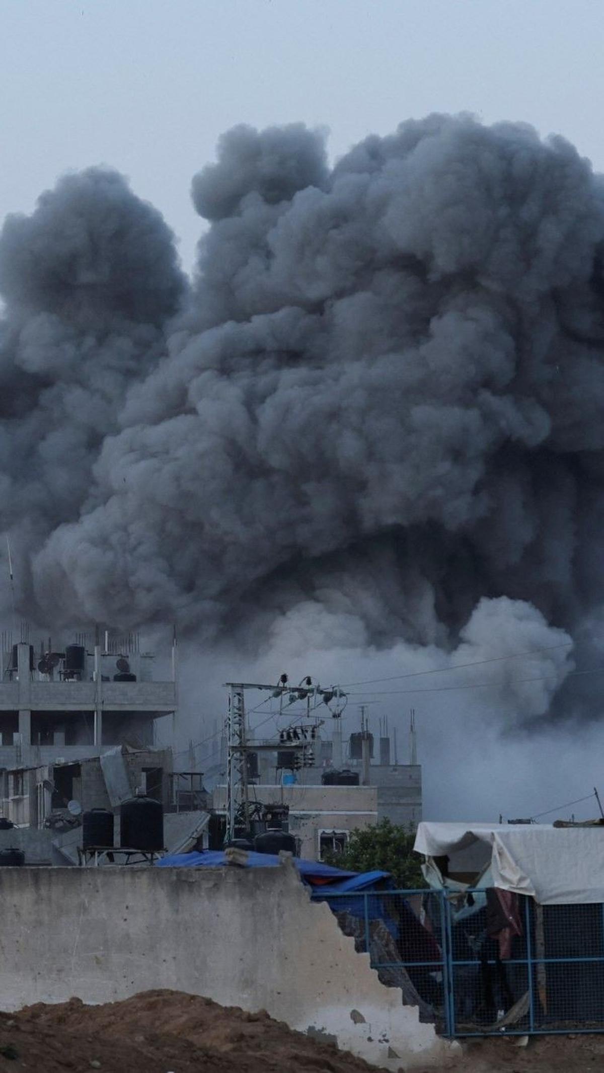 Serangan ini dimulai pada bulan Oktober tahun lalu setelah meningkatnya ketegangan antara Israel dan Palestina. Foto: REUTERS / Ramadan Abed<br>