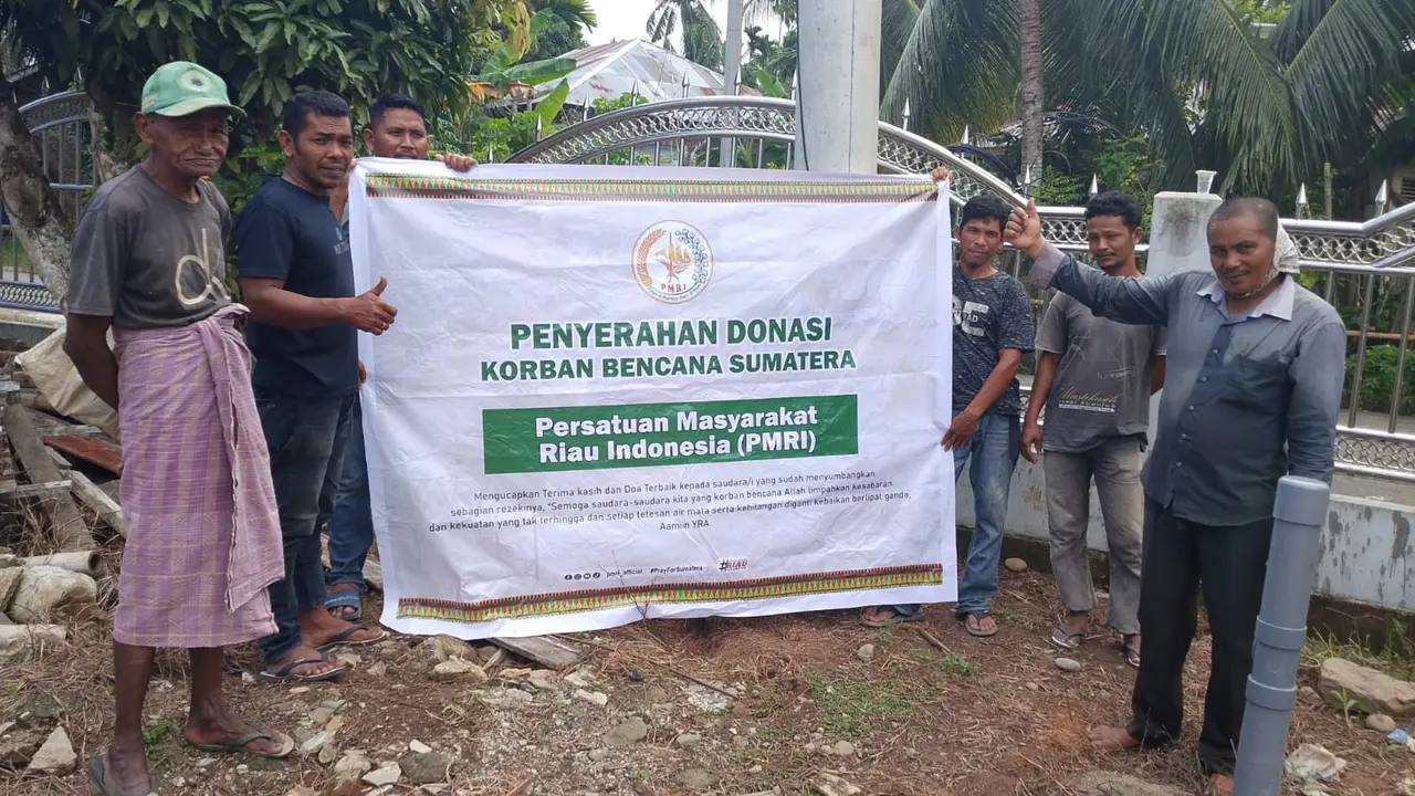 Persatuan Masyarakat Riau Indonesia (PMRI) menyalurkan donasi bagi korban bencana di Sumatera dengan membangun sumur bor di Aceh.