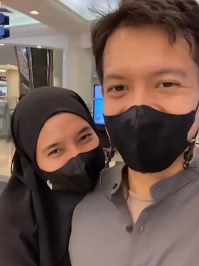 Dhini Aminarti dan Dimas Seto dibilang semakin mirip (Instagram/dhiniaminarti)