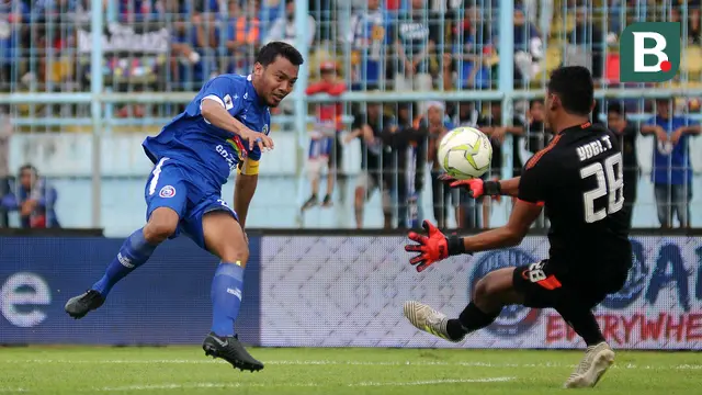 Arema FC vs Persita Tangerang