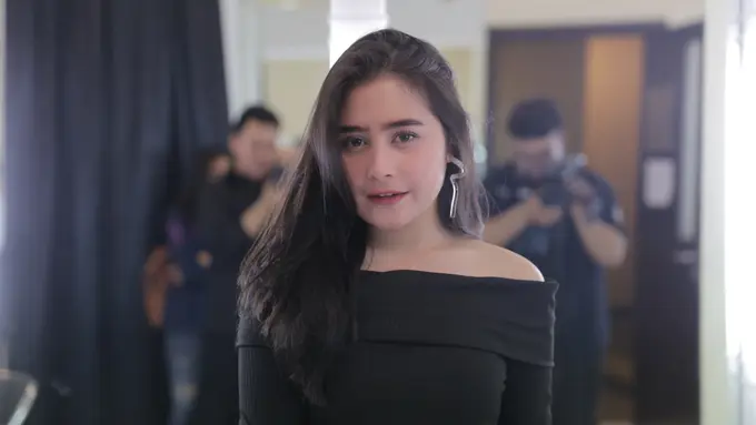 [Bintang] Prilly Latuconsina