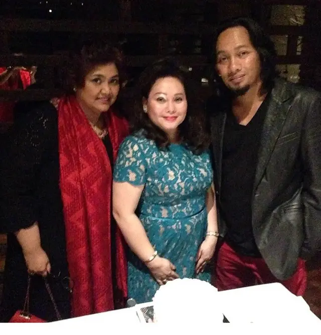 Kini menikah dengan Mayjen TNI, ini 8 potret mantan istri Irwan Mussry tetap menawan di usia 58 tahun