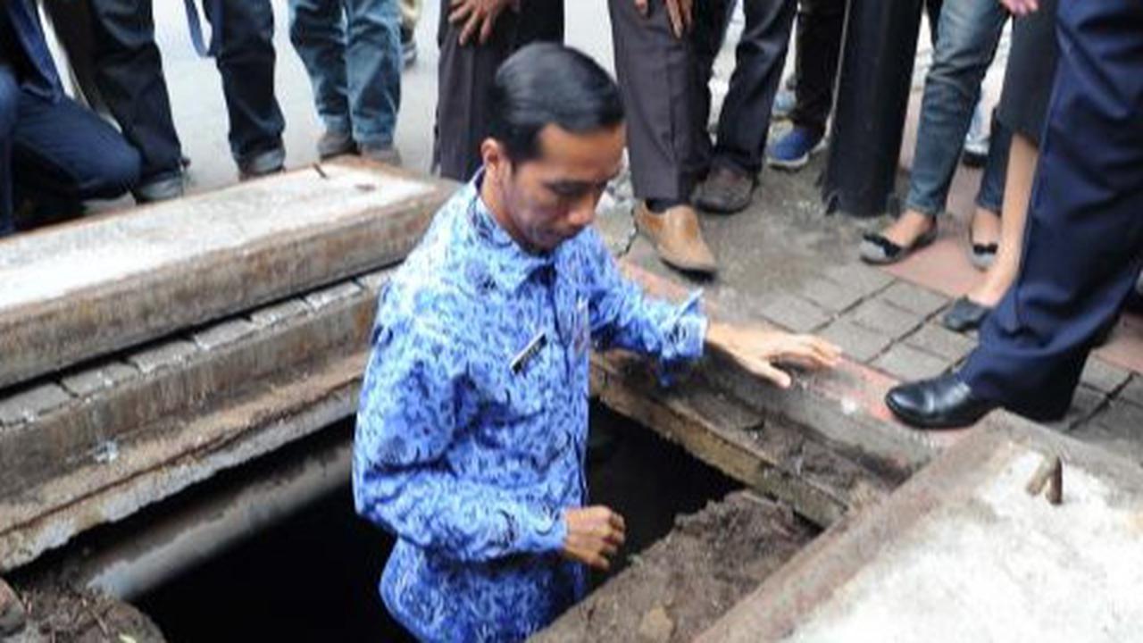 Soal Gubernur Masuk Gorong-Gorong & Nyebur Kali Kotor, Ada yang Lebih Hebat dari Jokowi atau Dedi Mulyadi?