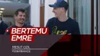 Berita video momen saat Mesut Ozil bertemu dengan pemain Fenerbahce dan legenda Turki, Emre Belozoglu