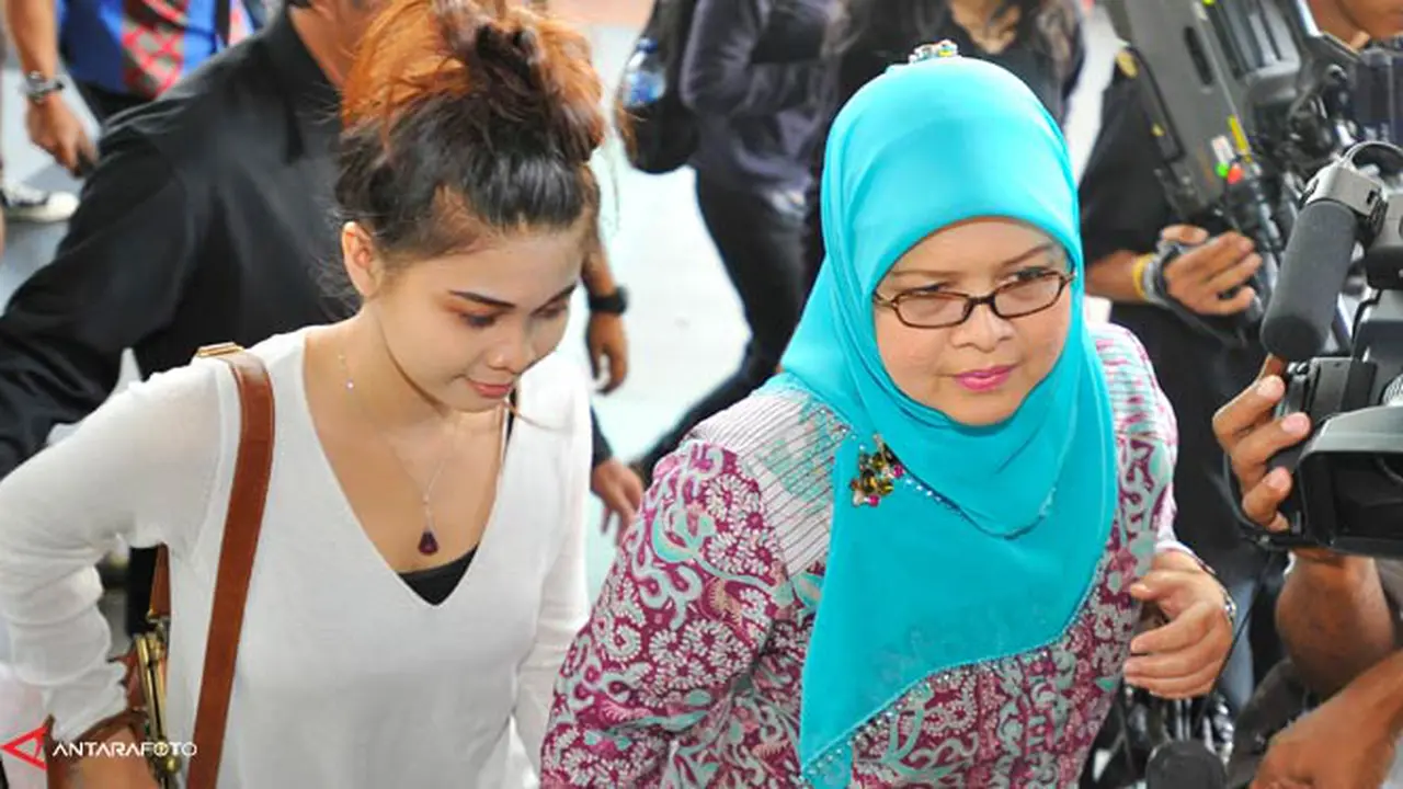 rusli-septina-130627b.jpg