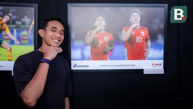Foto: Rizky Ridho Kenang Selebrasi Emosional di Kualifikasi Piala Dunia 2026 saat Pameran Foto Media Cup 2025