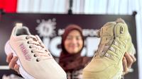 Usaha Mikro dan Kecil (UMK) alas kaki asal Mojokerto, Jawa Timur CV Mitraindo Shoes Pratama dengan brand NOBF (No Bare Foot) mengekspor produknya. Dok