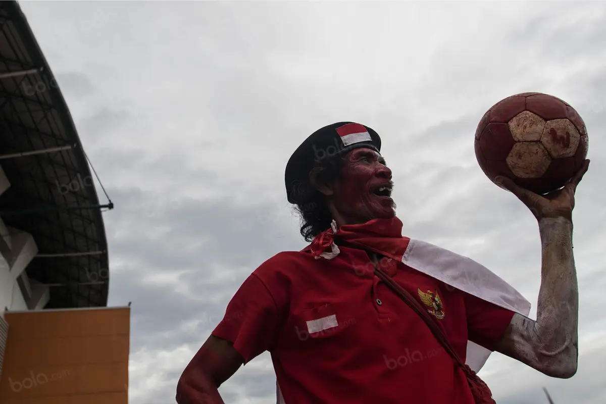 Semangat Juang Suporter Dukung Timnas Indonesia