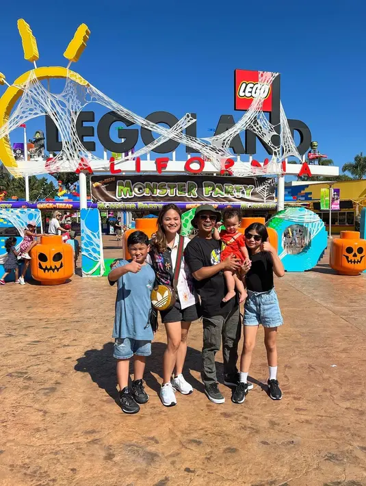 (Instagram/revtiayunatasya)