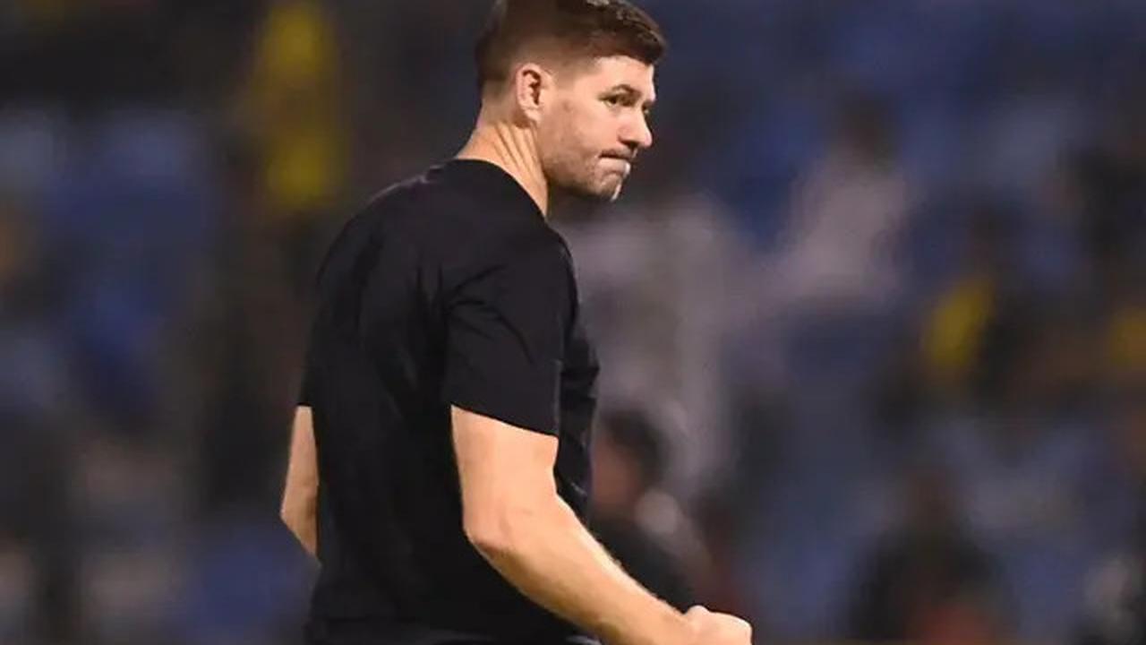 Baru Tinggalkan Al Ettifaq, Steven Gerrard Segera Kembali ke Inggris?