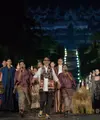 Edward Hutabarat baru saja mempresentasikan karya terbarunya. Dalam gelaran fashion show untuk musim gugur-musim dingin 2023, Edward Hutabarat mengeksplorasi kain tenun Nusantara yang diberi tajuk "Kabakil." Foto: Document/Edward Hutabarat.