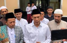 Cawabup Jaro Ade Bagikan Makan Siang Gratis di Bogor: Selaras dengan Program Prabowo-Gibran