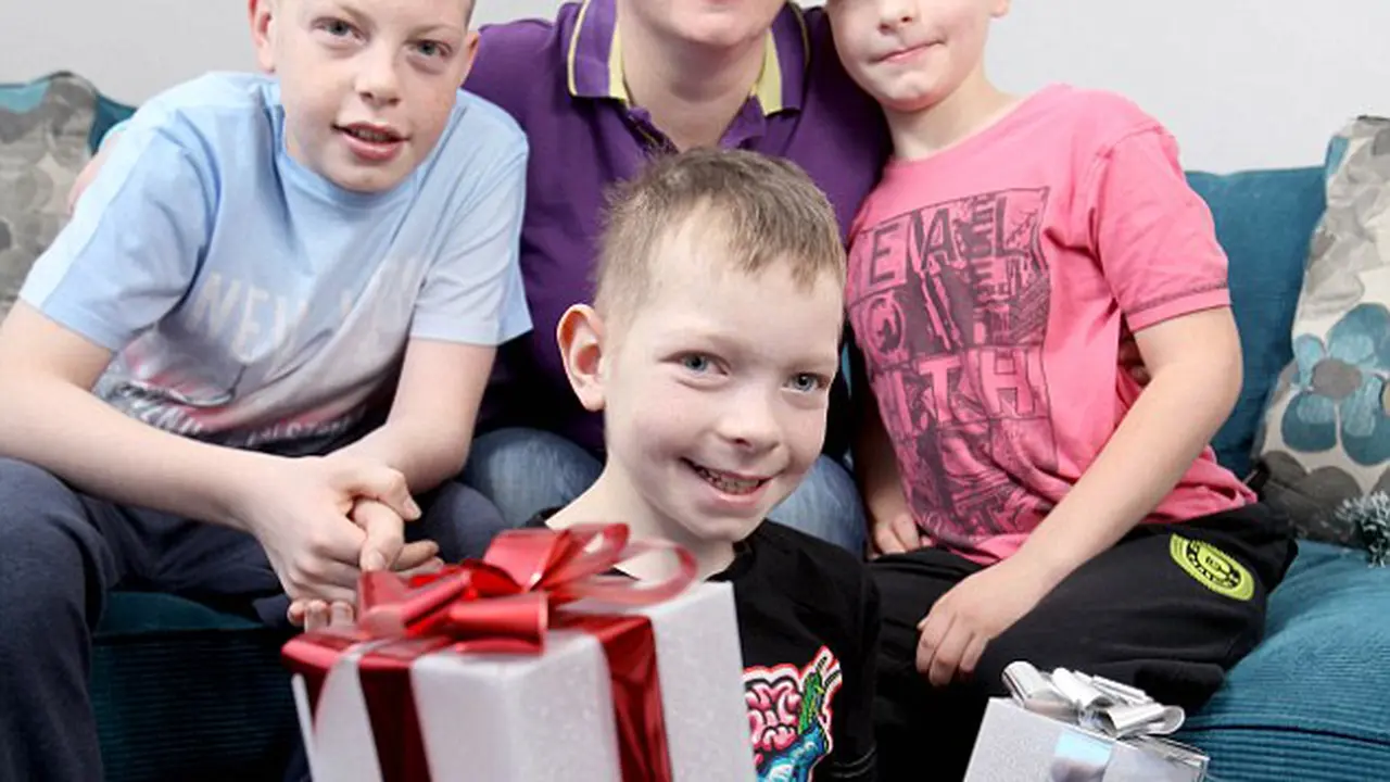 Sembuh dari Kanker Jadi Kado Natal Terindah Bagi Anak Ini