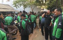 Ratusan rekan datangi rumah pengemudi GO-JEK tewas ditabrak Kopaja