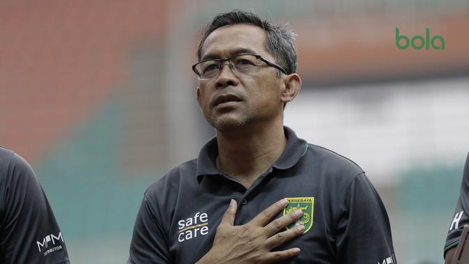 Pelatih Persebaya Surabaya, Aji Santoso. (Bola.com/Yoppy Renato)