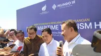 Menteri BUMN Erick Thohir bersama Ketua Komisi VI Fraksi PKB Faisol Riza meninjau Pengembangan Benoa Maritime Tourism Hub, di Pelabuhan Benoa, Bali.