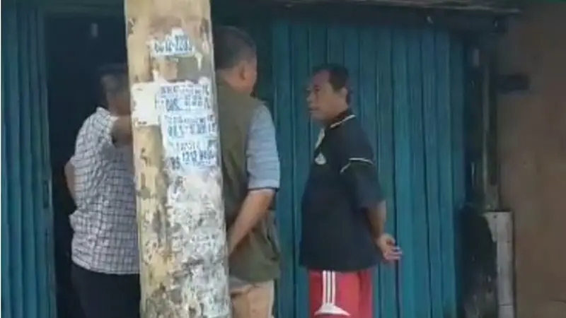 TKP temuan jasad pedagang sate di Medansatria, Kota Bekasi.
