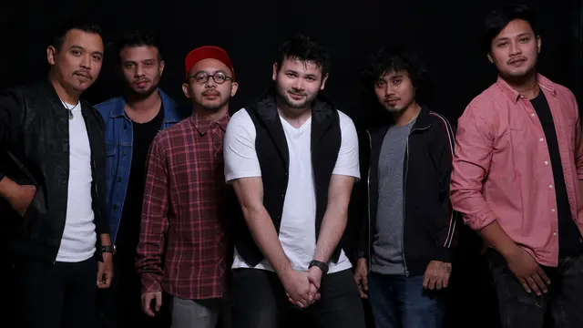 [Bintang] Ridho Rhoma dan Sonet 2 Band