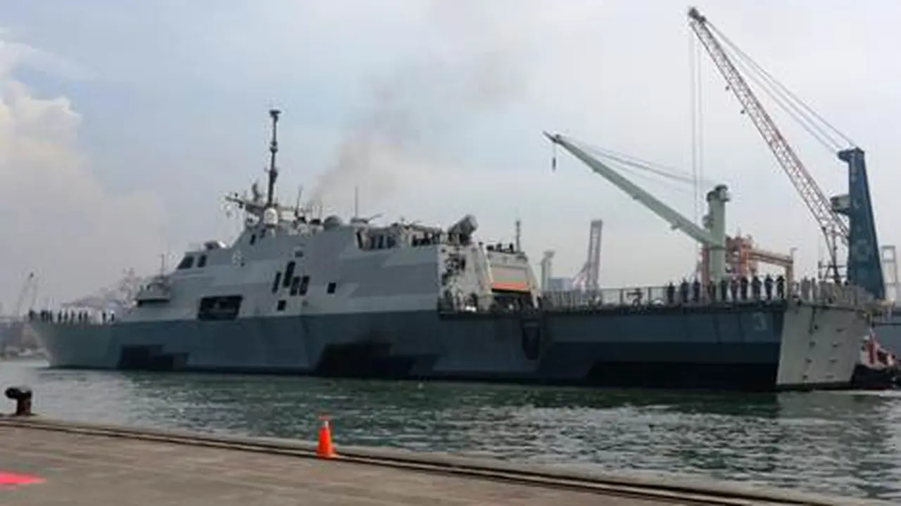 Kapal Perang AS Sambangi Jakarta