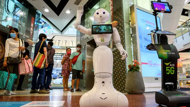 Robot Bantu Cegah Penyebaran Corona di Pusat Perbelanjaan Bangkok