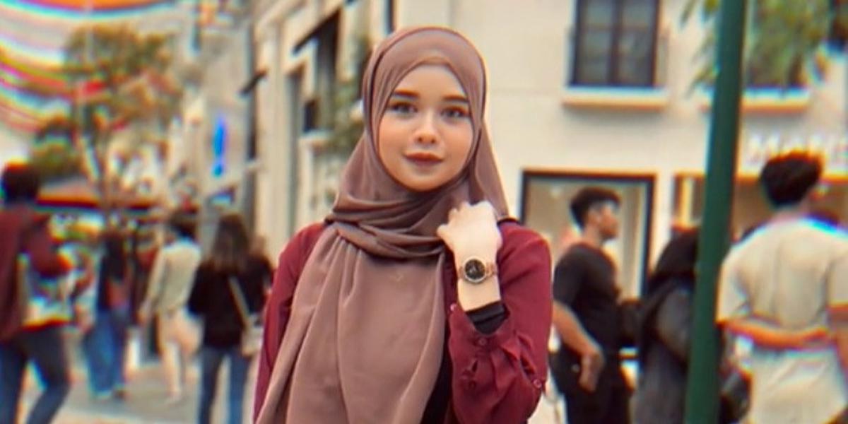 "Jadi diet itu cocok-cocokan. Jadi kalau kamu mau coba diet ini boleh banget, tapi klau reaksinya kurang enak di badan kamu tolong jangan dilanjutin lagi," terangnya sebelum menjelaskan aturan makan selama diet.