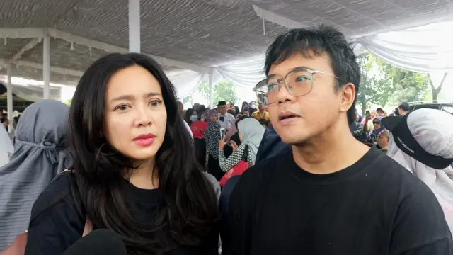 Pasangan Ariel Nidji dan Dhea Ananda