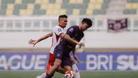 Duel Persita Tangerang kontra Bali United pada pekan 29 BRI Super League 2025/2026 di Banten International Stadium, Kamis (23/4/2026). (Bola.com/Alit Binawan)