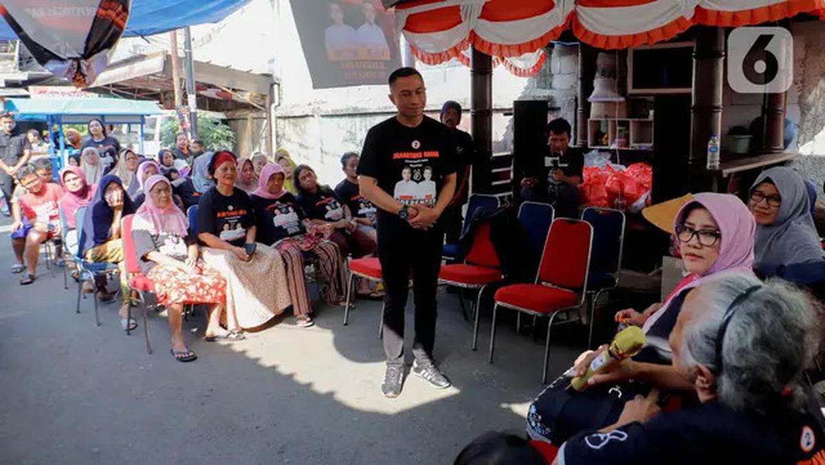 Berkampanye, Cagub Jakarta Nomor Urut 2 Dharma Pongrekun Sambangi Warga Pasar Minggu