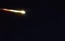 Viral Video Meteor Jatuh Melintas di Pulau Jawa, Berikut Faktanya