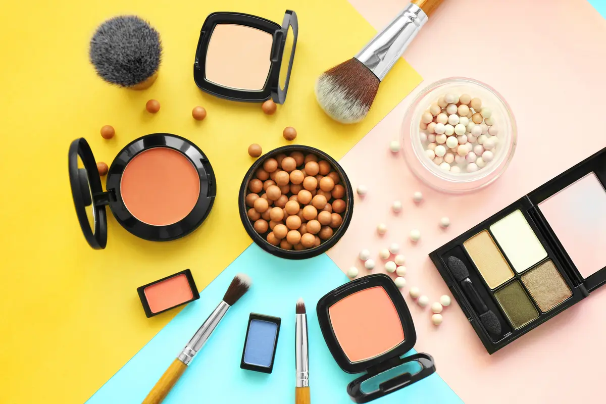 Kosmetik/produk makeup untuk pemberdayaan perempuan
