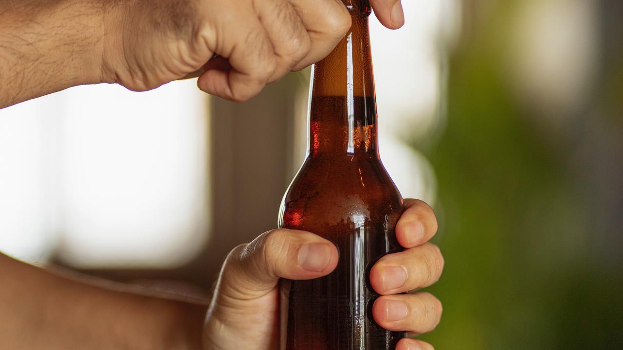 Ilustrasi alkohol