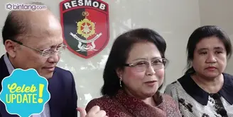 Mario Teguh hadir bersama kuasa hukumnya, Elza Syarief ke Polda Metro Jaya. Seperti apa pemeriksaannya? Apa saja bukti yang Mario bawa?