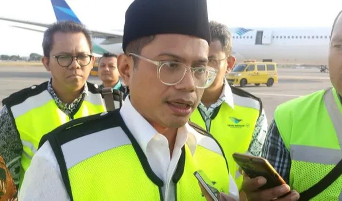 "Karena memang kan tantangan ke depannya bagaimana meningkatkan hubungan perekonomian antara negara kita dengan negara-negara lainnya,"