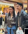 TUMI menghadirkan suasana pegunungan Alpen ke tengah Jakarta lewat Alpine Chalet Pop-Up yang sekaligus memperkenalkan koleksi Fall/Winter 2026. (Foto/Dok: Fimela.com)