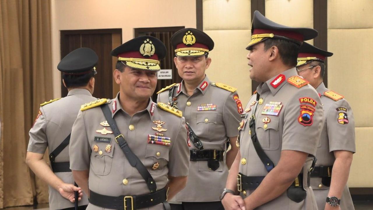 Sepak terjang Ahmad Luthfi pun sudah tidak perlu diragukan lagi. Berbagai jabatan strategis pernah diduduki oleh sang Jenderal. <br>