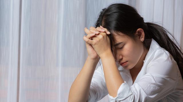 Ilustrasi memaafkan diri sendiri, menyesal, penyesalan