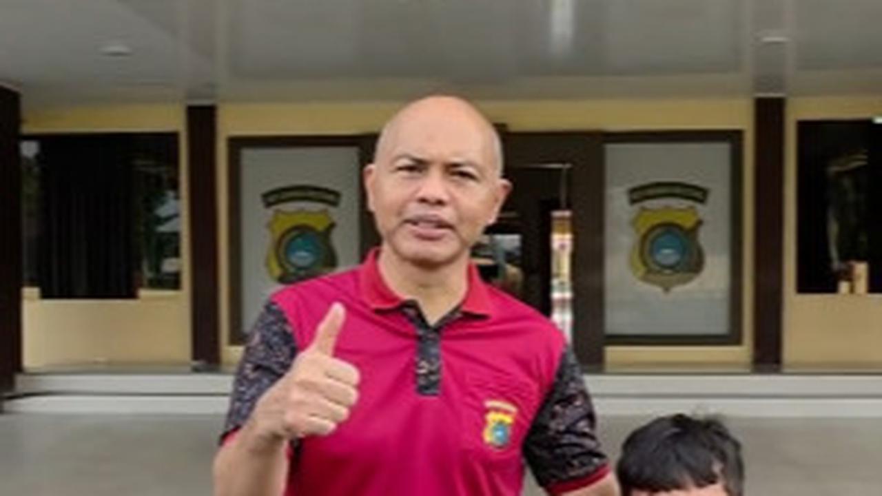 Bocah Ganteng ini Diajak Naik Helikopter sama Sosok Jenderal Polisi