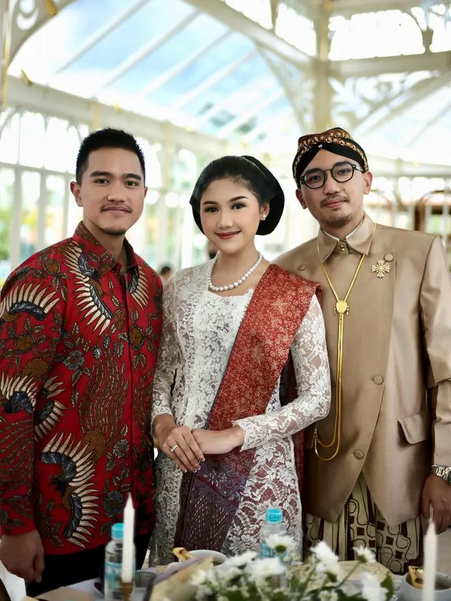 Erina Gudono, Kaesang Pangarep dan Mangkunegara X. (Foto: Dok. Instagram @erinagudono)