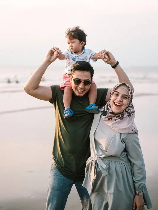 Nycta Gina dan Rizky Kinos