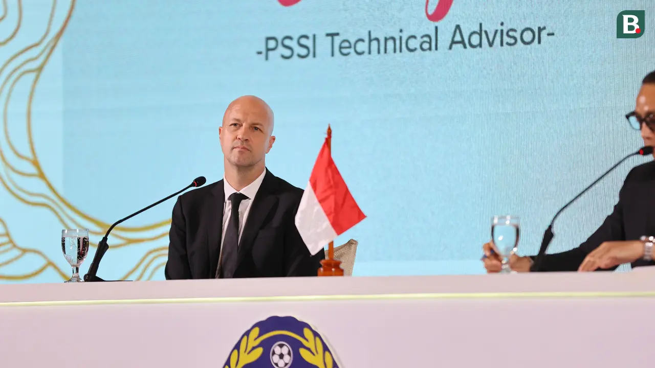 Konferensi pers penasihat teknis PSSI, Jordi Cruyff