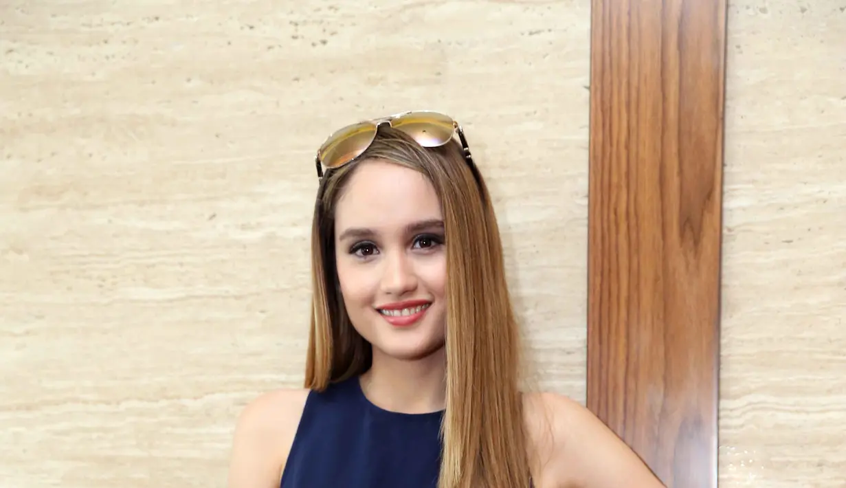 Gadis kelahiran Quakenbrück, Jerman ini mengaku beruntung bisa mendapat kesetaraan dengan laki-laki. Lewat dunia pendidikan ia berharap perempuan Indonesia menjadi lebih baik. (Nurwahyunan/Bintang.com)