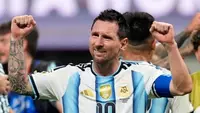 Lionel Messi terharu setelah membawa Argentina melangkah ke perempat final Piala Dunia 2026. (AP Photo/Mike Stewart)