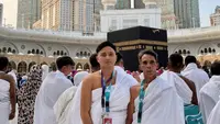Kisah Haru Acil Putra, TikToker Asal Madura Kerja Keras Berangkatkan Sang Ayah Umrah