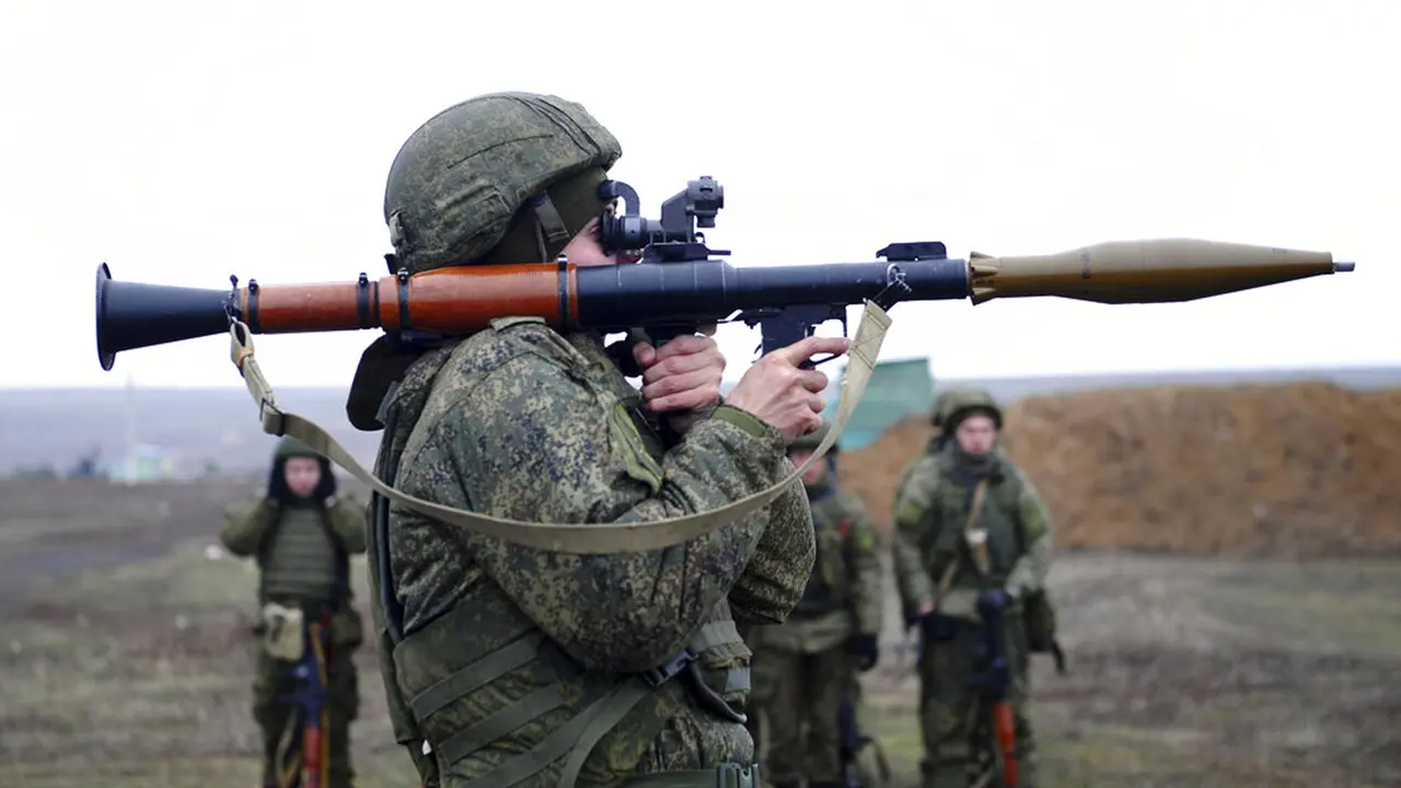 FOTO: Rusia Gelar Latihan Militer Dekat Perbatasan dengan Ukraina