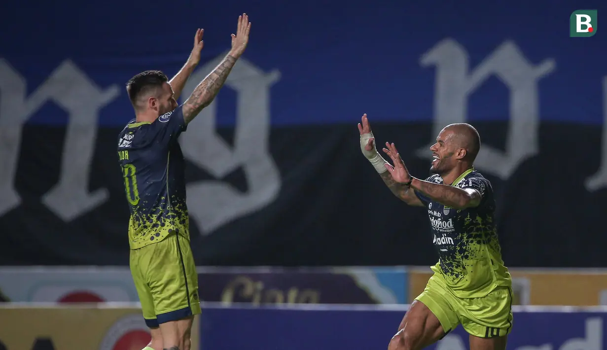 Gol kedua David Da Silva ke gawang Persis Solo membuat dirinya kembali sejajar dengan pemain Borneo FC, M Pato sebagai pencetak gol terbanyak sementara BRI Liga 1 2022/2023 dengan 23 gol. (Bola.com/Bagaskara Lazuardi)