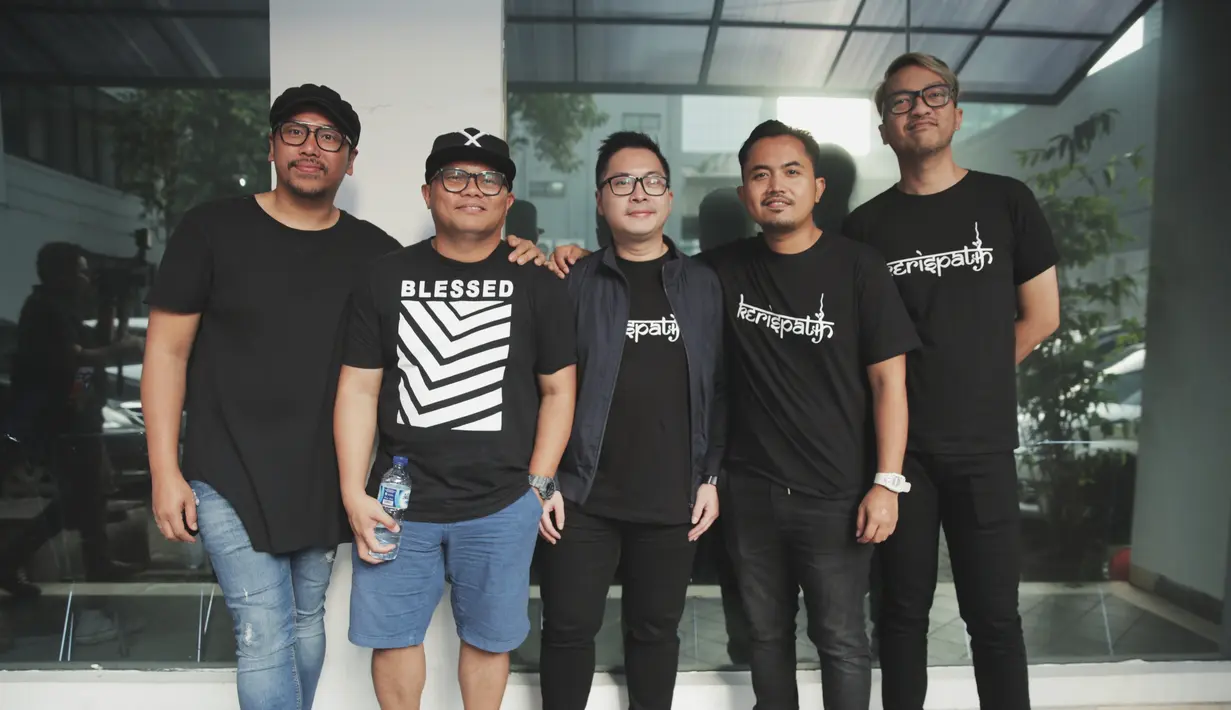 Kerispatih dan Mantan Personelnya