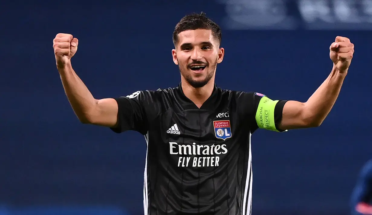3. Houssem Aouar (Lyon) - Mikel Arteta gagal mendapatkan Houssem Aouar pada bursa transfer musim panas lalu. Tapi kabarnya Arsenal saat ini kembali mengincar gelandang berusia 22 tahun ini pada bursa transfer Januari 2021 nanti. (AFP/Franck Fife/pool)