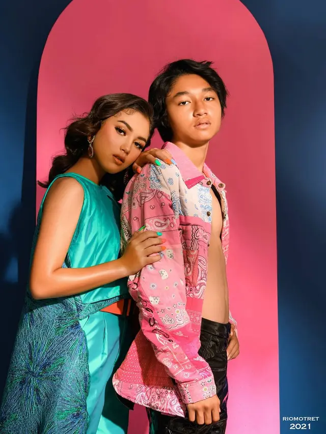 6 Pemoteran Terbaru Kiesha Alvaro dan Saskia Chadwick Bertema Colorful